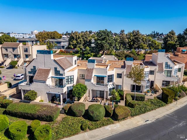 174 Nantucket Ln, Vallejo, CA 94590