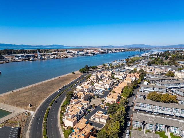 174 Nantucket Ln, Vallejo, CA 94590