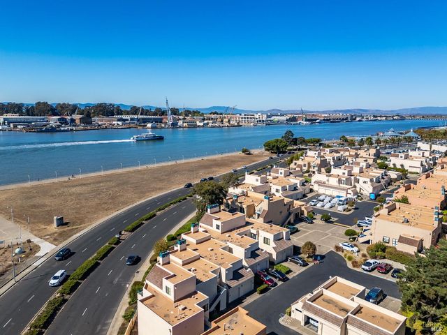 174 Nantucket Ln, Vallejo, CA 94590