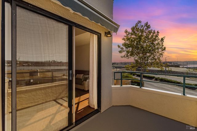 174 Nantucket Ln, Vallejo, CA 94590