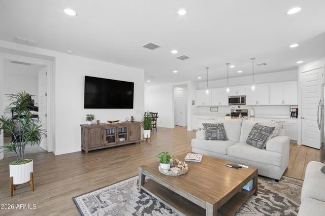 4364 E SAMKAY Lane, San Tan Valley, AZ 85143