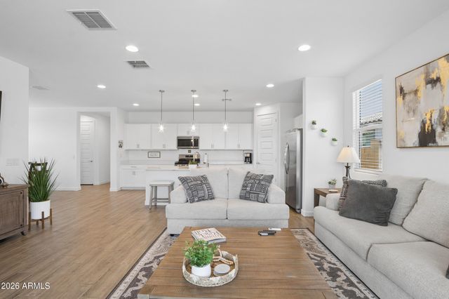 4364 E SAMKAY Lane, San Tan Valley, AZ 85143