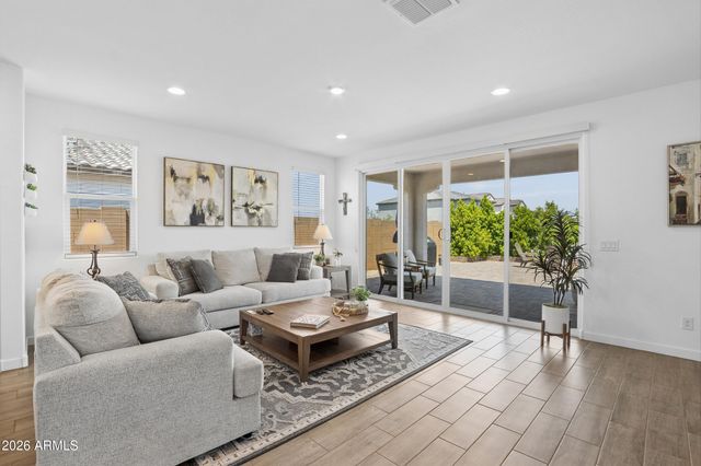 4364 E SAMKAY Lane, San Tan Valley, AZ 85143