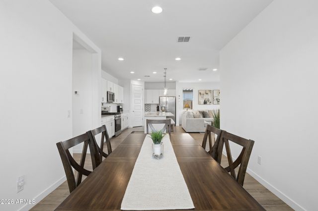 4364 E SAMKAY Lane, San Tan Valley, AZ 85143
