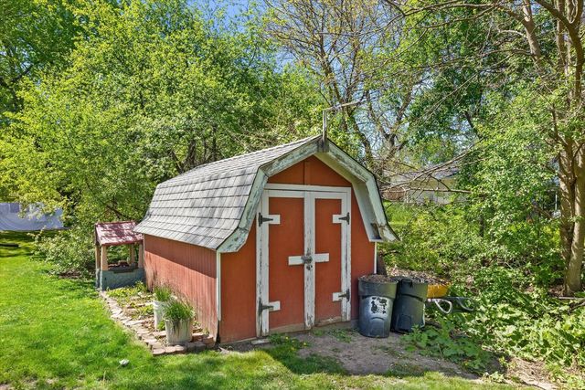 N86W15664 Shore Crest DRIVE, Menomonee Falls, WI 53051
