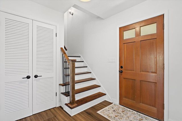 N86W15664 Shore Crest DRIVE, Menomonee Falls, WI 53051