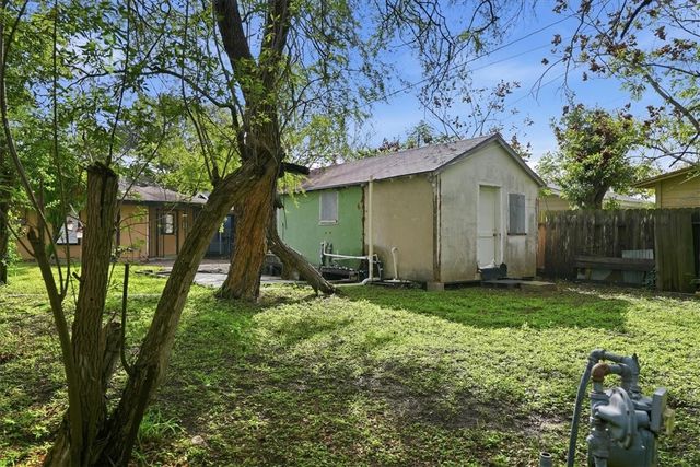 3029 Elgin St, Corpus Christi, TX 78405