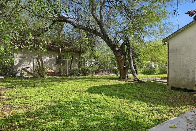 3029 Elgin St, Corpus Christi, TX 78405