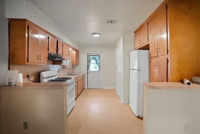 3029 Elgin St, Corpus Christi, TX 78405