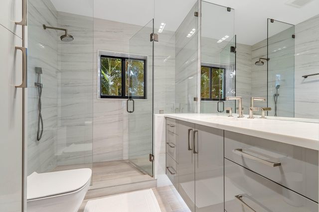214 Chilean Avenue, Palm Beach, FL 33480