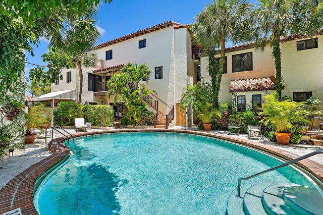 214 Chilean Avenue, Palm Beach, FL 33480