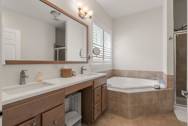 17 Saddleback, Plymouth, MA 02360