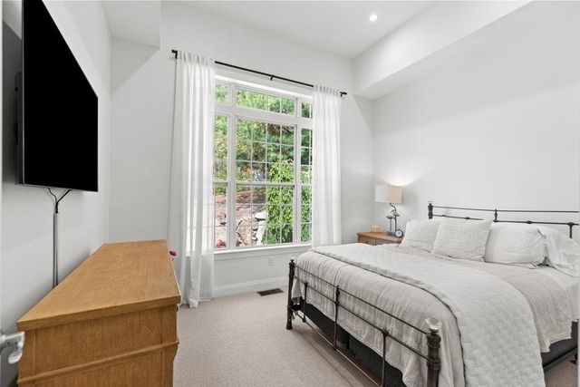 17 Saddleback, Plymouth, MA 02360