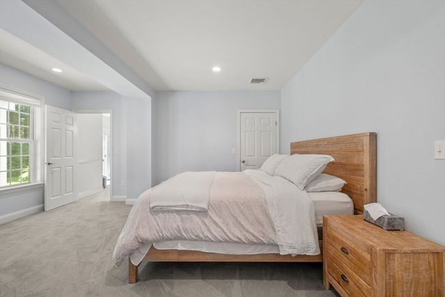 17 Saddleback, Plymouth, MA 02360