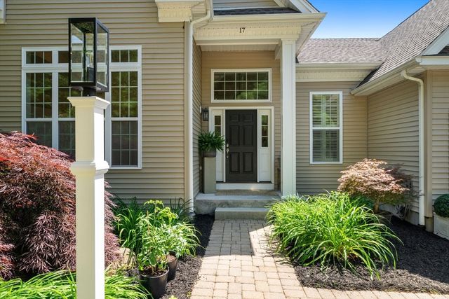 17 Saddleback, Plymouth, MA 02360
