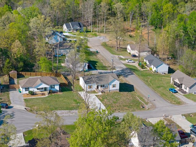 391 Elm Ave, Lewisburg, TN 37091