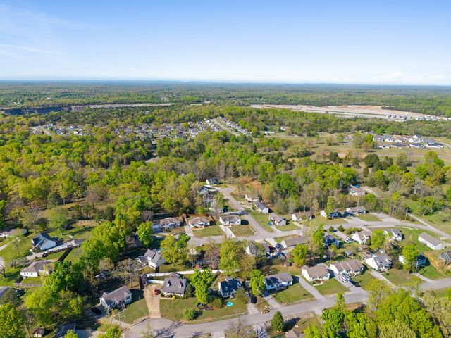391 Elm Ave, Lewisburg, TN 37091