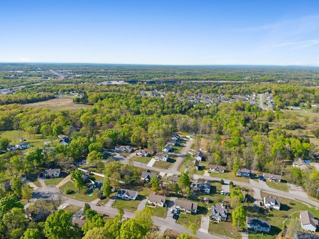 391 Elm Ave, Lewisburg, TN 37091