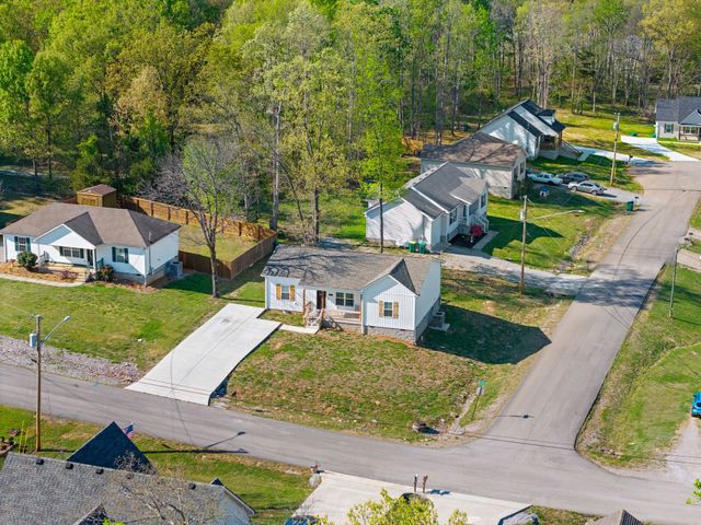 391 Elm Ave, Lewisburg, TN 37091
