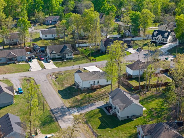 391 Elm Ave, Lewisburg, TN 37091