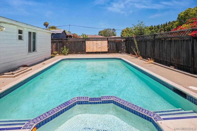 2463 Hardy, Lemon Grove, CA 91945