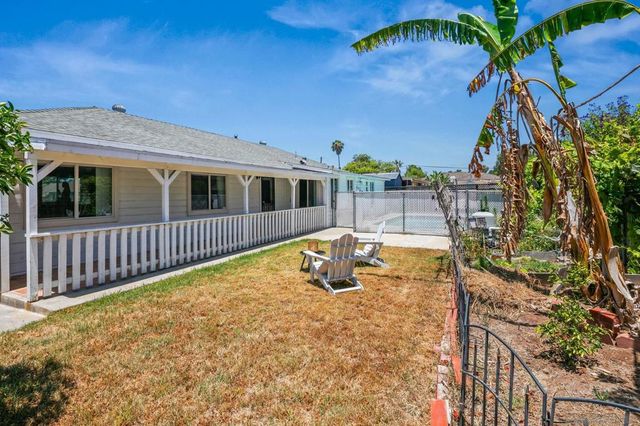 2463 Hardy, Lemon Grove, CA 91945