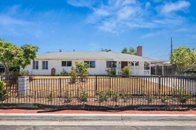 2463 Hardy, Lemon Grove, CA 91945