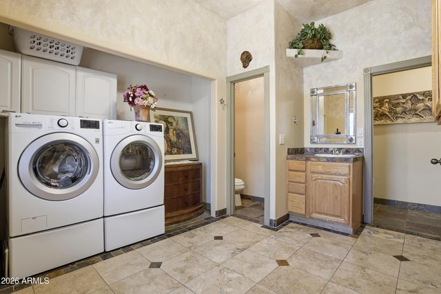 6334 E ALBANY Street, Mesa, AZ 85205