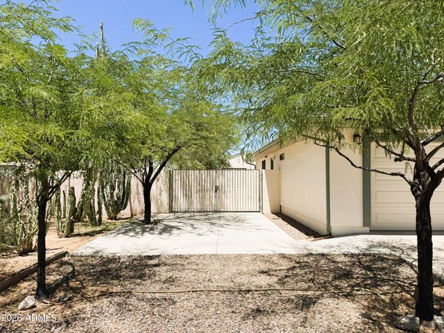 6334 E ALBANY Street, Mesa, AZ 85205