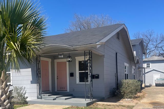 203 Isabel St Apt 1, San Antonio, TX 78210
