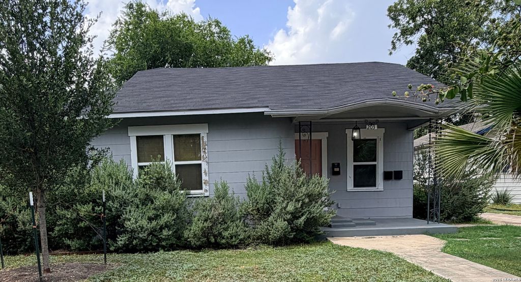 203 Isabel St Apt 1, San Antonio, TX 78210