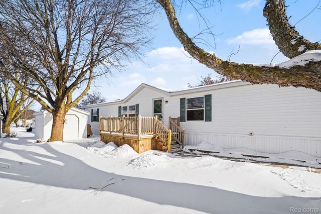 3858 Apple, Village Of Clarkston, MI 48438