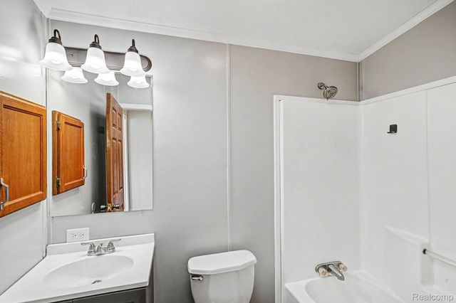 3858 Apple, Village Of Clarkston, MI 48438