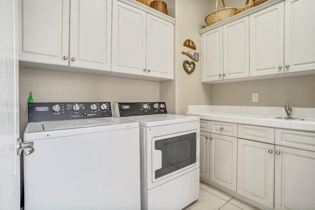 2643 Quincy Avenue, Clovis, CA 93619