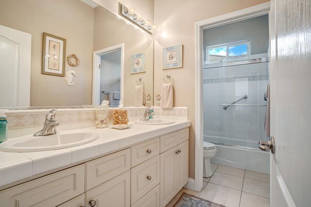 2643 Quincy Avenue, Clovis, CA 93619