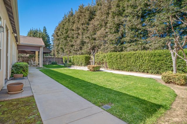 2643 Quincy Avenue, Clovis, CA 93619