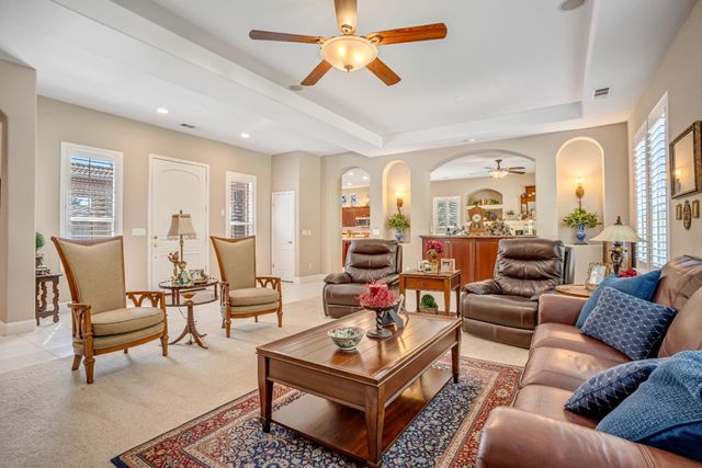 2643 Quincy Avenue, Clovis, CA 93619