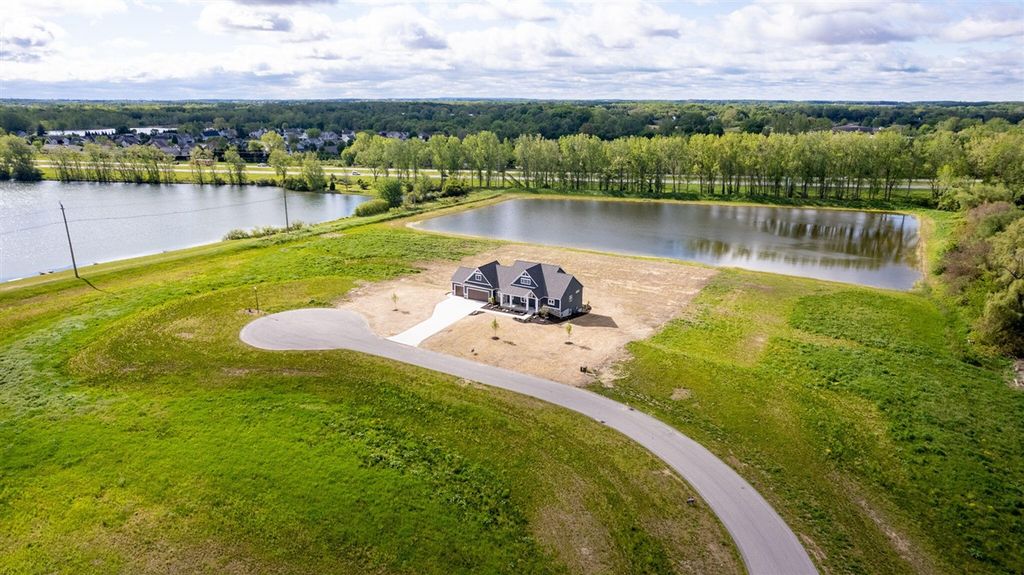 9139 Perry Court, Zeeland, MI 49464