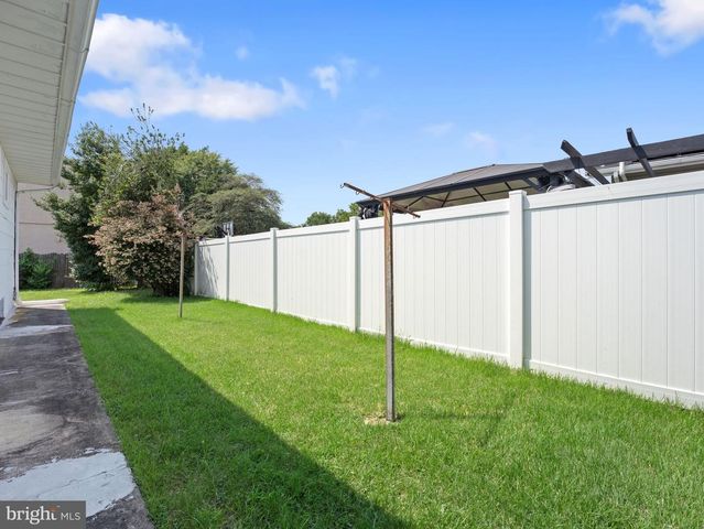 343 5TH AVE, Bellmawr, NJ 08031