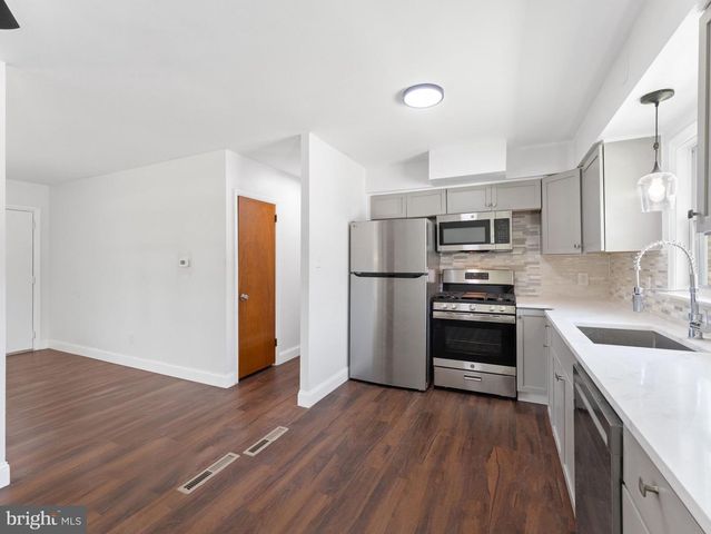 343 5TH AVE, Bellmawr, NJ 08031