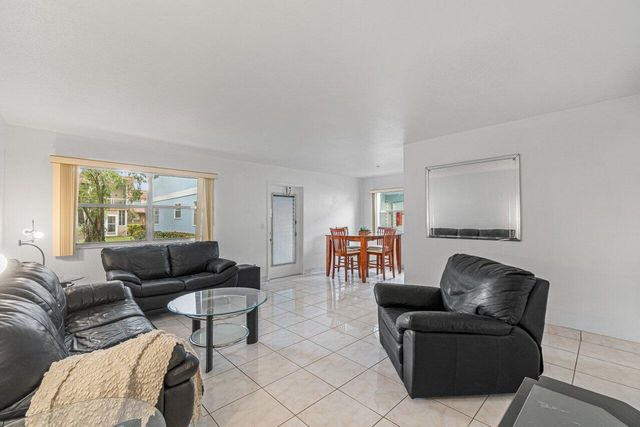 260 Brittany F, Delray Beach, FL 33446