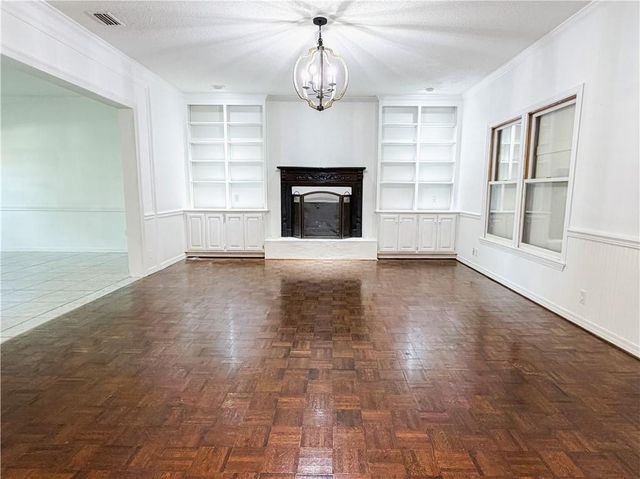 1900 Hickory Knot Court, Mobile, AL 36609