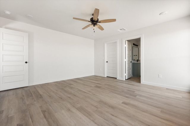 2402 Bryan Avenue, Wolfforth, TX 79382