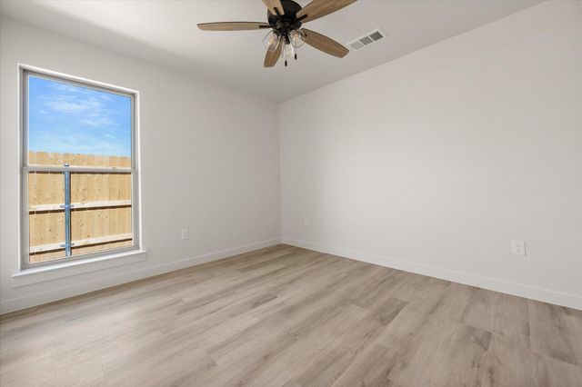 2402 Bryan Avenue, Wolfforth, TX 79382