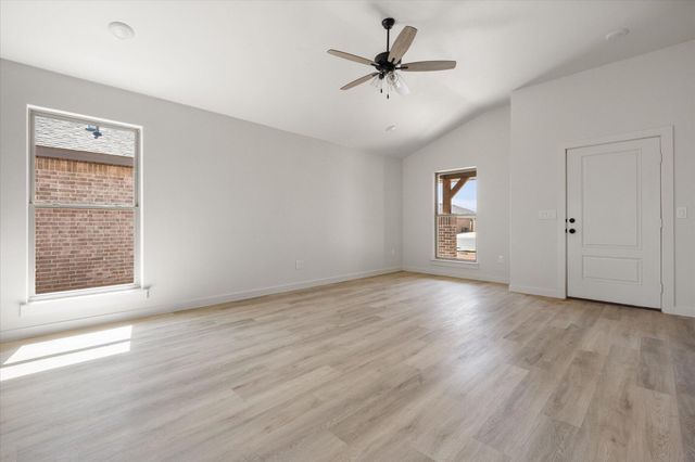 2402 Bryan Avenue, Wolfforth, TX 79382