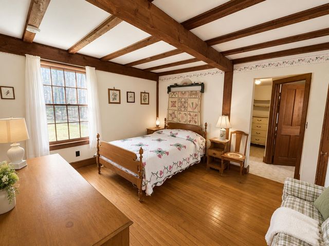 3200 Shadow Lake Road, Glover, VT 05839