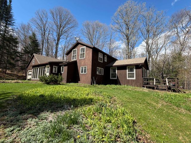 3200 Shadow Lake Road, Glover, VT 05839