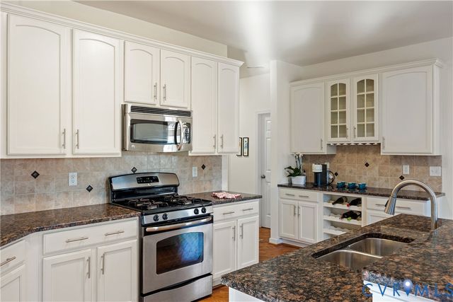 326 Hickson Dr, Glen Allen, VA 23059