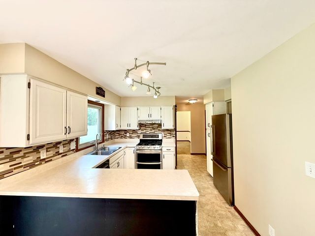 3549 Sage Drive, Rockford, IL 61114