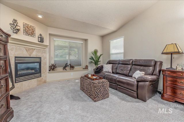 4049 E Trekker Rim Dr, Boise, ID 83716